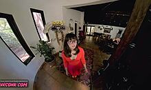 Velma Dinkleyn tuhma VR-porno seikkailu kukolla ja cumshotilla